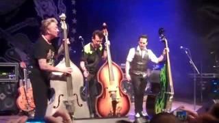 upright bass showdown (wow!) - brian setzer's rockabilly riot