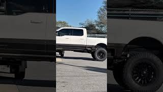 2025 Akins Ford F250 Super Duty Leveled on 37s