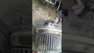 Freighliner m2 blower motor shorts in cab