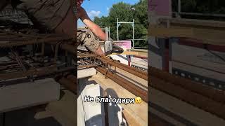 Незаменимая струбцина для строительства. Пригодица в многих случаях.