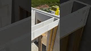 Кладка газобетона . Монолитные пояса и перемычки . #строительстводомов #домизгазобетона #газобетон