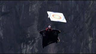 Wingsuit Flying Target Strike Wows Spectators in Central China