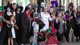 Halloween fair West Friesland Flashmob tour Peter Foxx-Usher