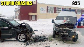 Stupid crashes 955 January 2025 car crash compilation