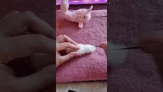 Needle Felting a Fluffy Pink Narwhal!  #crafting #needlefelting #diy #woolencraft #felting