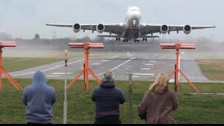 What a beautiful NEW YEAR 2025 crowd moment when the world’s biggest jet Airbus A380 takeoff&landing