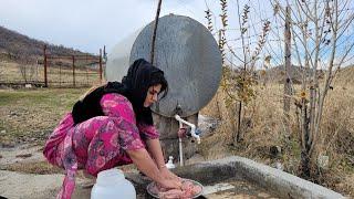 Nomadic life Iran in winter: Cooking chicken with walnuts, pomegranate sauce