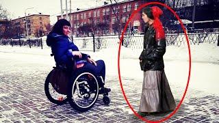 Цыганка подошла к девушке на инвалидном кресле и взяла её руку – от увиденного похолодело внутри...