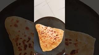 How to make Triangle Shape Paratha||Paratha recipe|@CookWithLipi| #shorts#short#029 #youtubeshorts