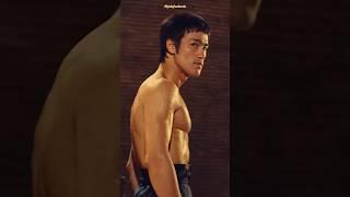 32 साल की उम्र में अलविदा कह गए Bruce lee||#shorts