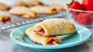 Strawberry Cheesecake Crescent Roll-ups | Pillsbury Recipe