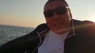 Токберген Абиев с семьёй Азамата Танатарова в Каспийском море плывут за коррупционерами