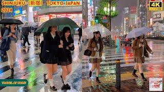 4k hdr japan travel 2024 | Night Rain Walk in Shinjuku（新宿）Tokyo Japan |  Relaxing City ambience