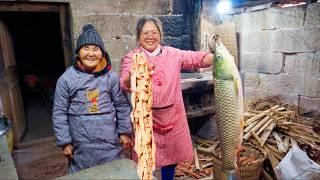 ️ Spicy Pork Intestine meets Giant Fish  Epic Chinese Feast