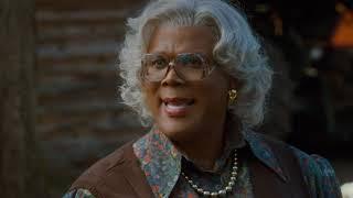 "Jolly Follies" behind the scenes outtakes with the stars of Tyler Perry's A Madea Christmas