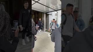 HERTHA BSC Spieler verlassen Teamhotel in Augsburg auf dem Weg zum Stadion #FCABSC