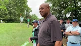 Charles Barkley shows off improved golf swing; Bo Jackson "I could kiss you"