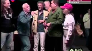 Comandante Hugo Chávez y Eddy Castro cantan "El Último Beso" (Por qué el Señor me la quitó)