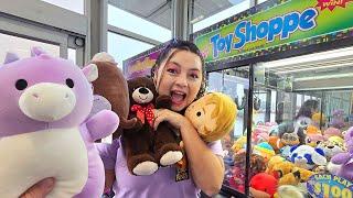 What's this a Walmart Claw Machine $22 challenge?!