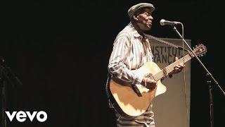 Boubacar Traoré - Hona (Live à Bamako 2016)