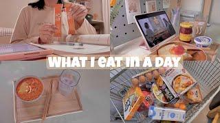  WHAT I EAT IN A DAY as a college student in Korea  | grocery shopping, making spicy ramen