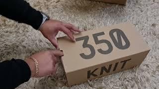 Unboxing Yeezy Boost 350 V2 Cmpct Slate Red