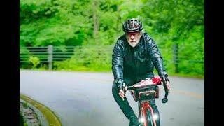 Cycling China with Peter Crosby  / Specialized Bicycles / Diverge Comp Carbon / Beijing Bicycling