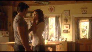 Smallville || Rabid 9x03 (Clois) || Clark Catches Lois's Punch Signaling More Than Friends [HD]