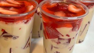 Gelatinas Fresas con Crema