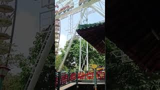 kora-kora Dufan: giant swing (perahu ayun)