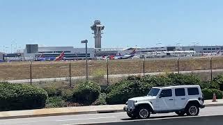 N230WN taxiing to the gates after arrival from Oakland as WN2651