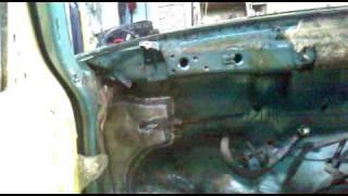 Mercedes-Benz w123 300D Eaten by Rust - Restoration Part 2