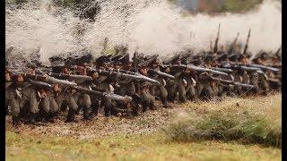 Gigantisches Diorama: Napoleon-Schlacht mit 8000 Zinnsoldaten