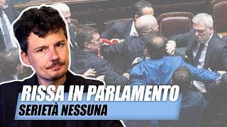 La rissa scoppiata in Parlamento è un nuovo e deprimente record