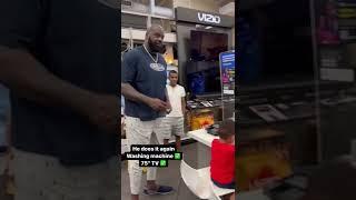 SHAQ buys random family a new washing machine & TV ️