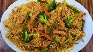 Chow Mein de Pollo-Comida China fácil