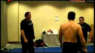 Seagal teaching the knee that broke Sonnen's nose
