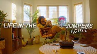 LIFE IN THE JUMPERS HOUSE (Jumpers Blind Date, Bowling, Learning to Cook & Thrifting)