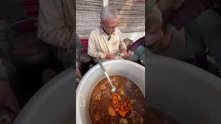 60 Years Old Saeed Bong Paye Lahori Nashta #streetfood #bongpaye #shorts