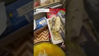 Omelette egg  cheese  delicious   مقلي من غير زيت جبنة  فطور الصباح طعمها روعه وسهله 