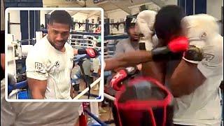 AMATEUR KID TRIES TO KNOCK OUT ANTHONY JOSHUA IN SPARRING | AJ PREPARING FOR DANIEL DUBOIS