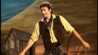 Oklahoma - Oh What a Beautiful Morning (Hugh Jackman)