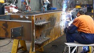 Fabrication process of steel building frame and the fully automatic steel frame welding line