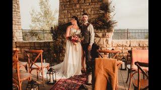 Autumnal Mountain Luxe Wedding Inspiration at Grandad's Bluff Pavilion in La Crosse, Wisconsin