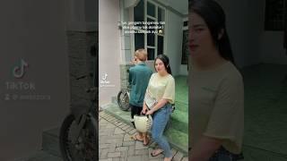 Tak gengam tanganmu tak emut bobamu #comedy #vlog #prank #viral #storywa