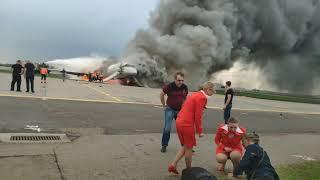 Катастрофа ssj-100  в  Шереметьево (05.05.2019)/ Sukhoi Superjet 100 caught fire in Sheremtyevo