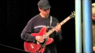 Kurt Rosenwinkel, Josh Abrams, Ted Sirota - "Prelude to a Kiss" - part 1 of 2