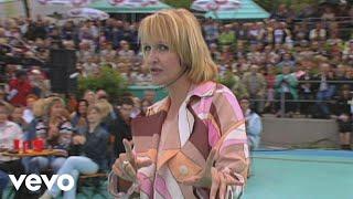 Kristina Bach - Die Erde hat mich wieder (ZDF-Fernsehgarten 11.07.2004) (VOD)