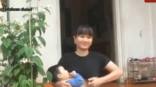 mama muda menyusui posisi pw