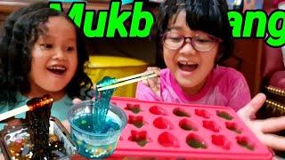 HANUM BOCIL MAKAN JELLY WARNA WARNI || HANUM DIARY